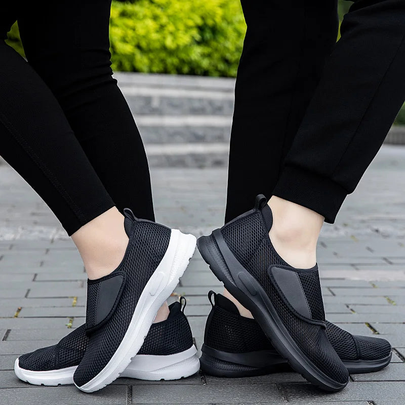 New Casual Shoes Orthopedics Wide Feet Swollen Shoes Thumb Eversion Adjusting Soft Comfortable Diabetic Shoes Men Walking Shoes