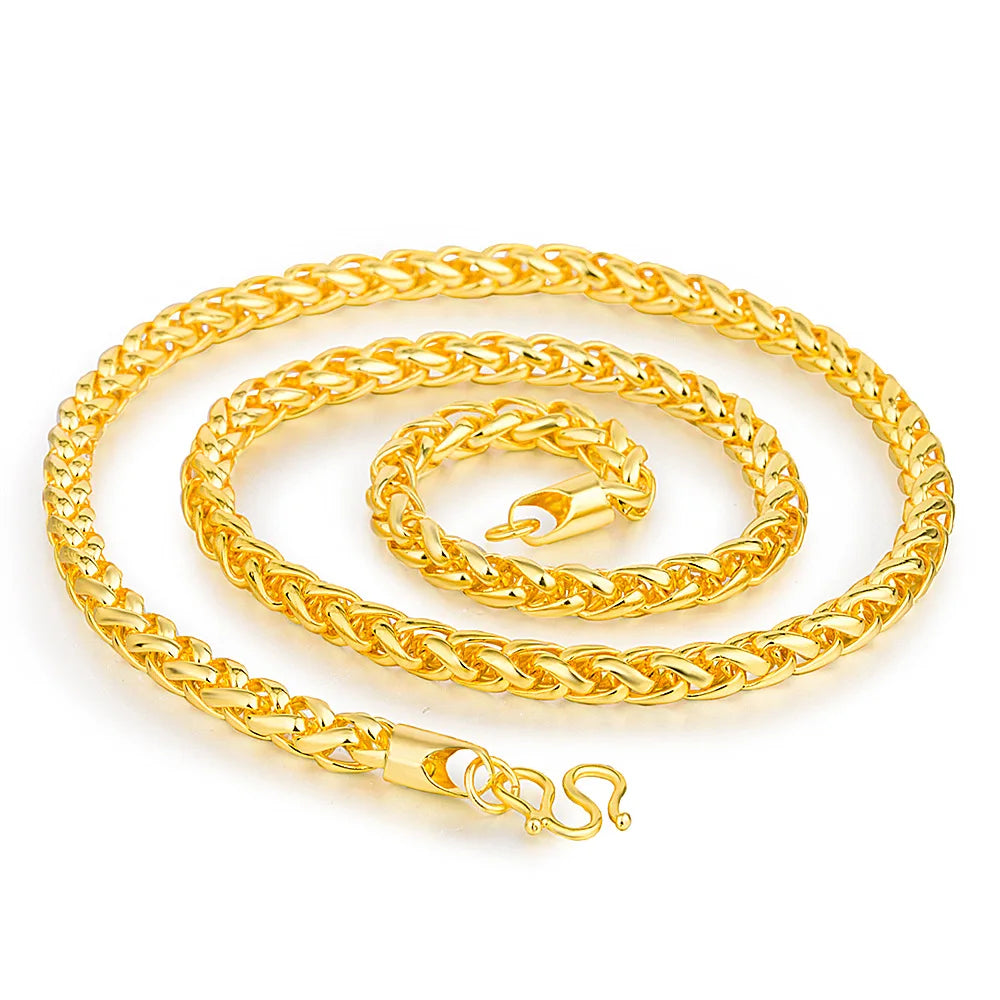 A 24K gold plated chain necklace, suitable for men. A fashionable piece. A jewelry set gift suitable for wearing at parties and