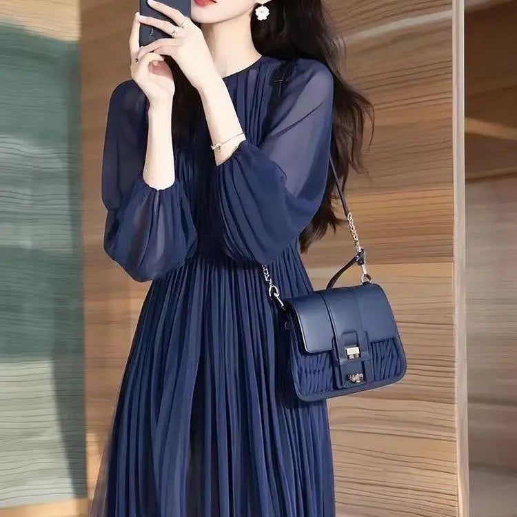 French Dress for Women with Exquisite High-end Feel Loose Slim Blue Chiffon Round Neck Long-sleeved Skirt