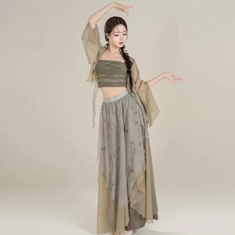 Classical dance costumes, ancient gauze clothes, elegant swinging skirts, Chinese dance performance , practice clothes for women