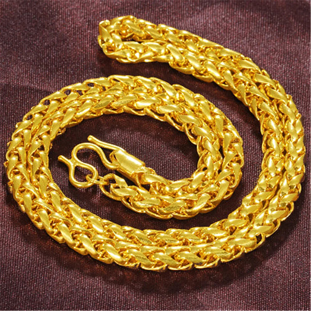 A 24K gold plated chain necklace, suitable for men. A fashionable piece. A jewelry set gift suitable for wearing at parties and