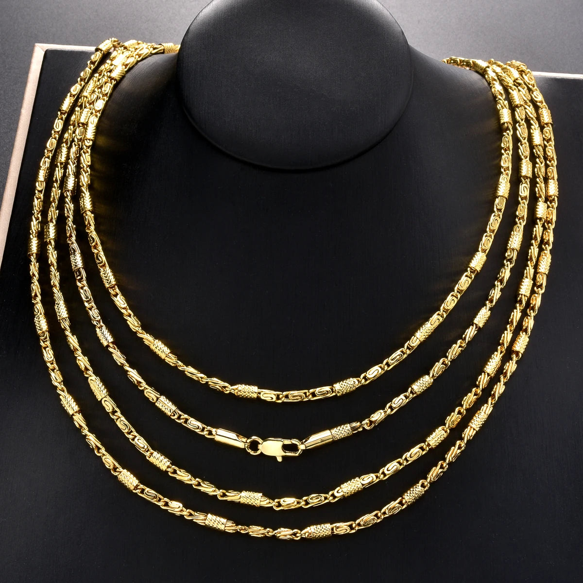 Trendy 18K Gold Plated Chain Necklace for Men Women Luxury Thick Cuban Link Jewelry Textured Design Statement Gift