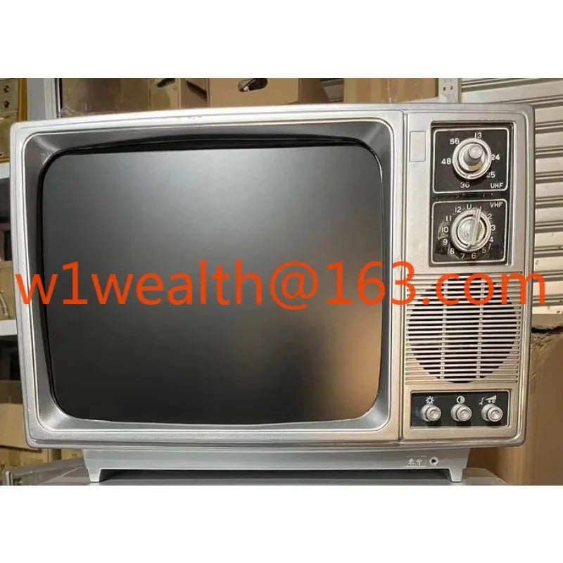 7080 vintage TV with LCD and USB playback for black, white, and color