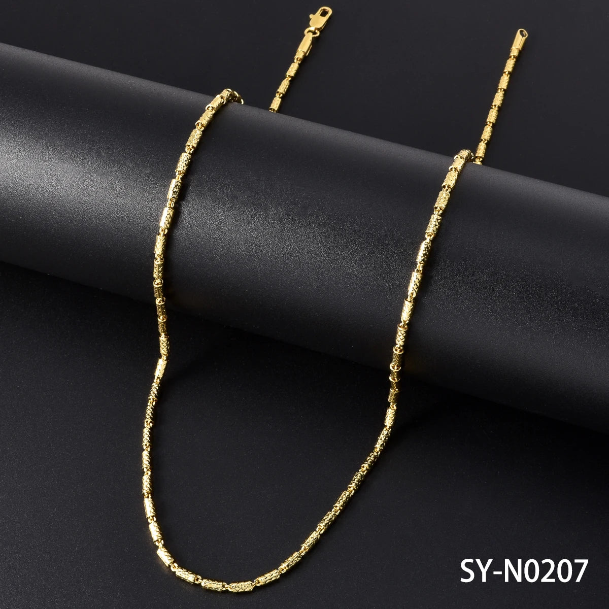 Trendy 18K Gold Plated Chain Necklace for Men Women Luxury Thick Cuban Link Jewelry Textured Design Statement Gift
